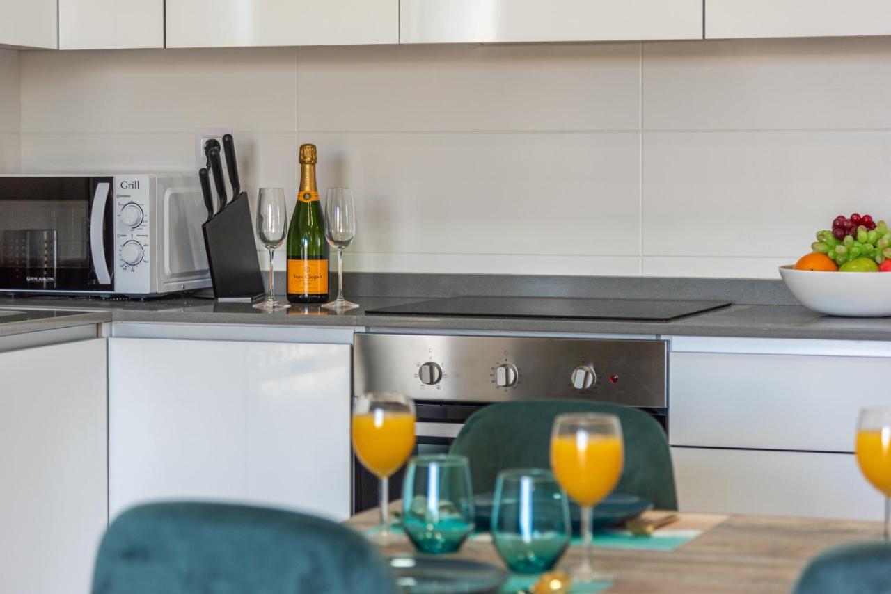 Апартаменти La Zenia Cocoon - Luxury Penthouse With Jacuzzi, 2 Pools, Indoor Heated Pool, Sauna, Gym, Playstation Dehesa de Campoamor  Екстер'єр фото