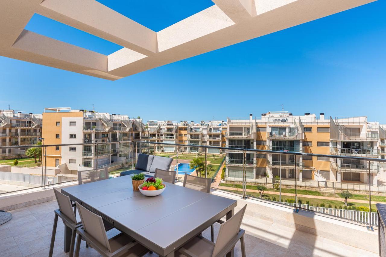 Апартаменти La Zenia Cocoon - Luxury Penthouse With Jacuzzi, 2 Pools, Indoor Heated Pool, Sauna, Gym, Playstation Dehesa de Campoamor  Екстер'єр фото