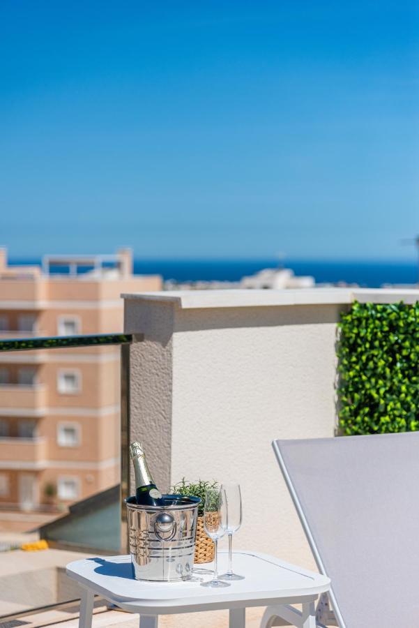 Апартаменти La Zenia Cocoon - Luxury Penthouse With Jacuzzi, 2 Pools, Indoor Heated Pool, Sauna, Gym, Playstation Dehesa de Campoamor  Екстер'єр фото